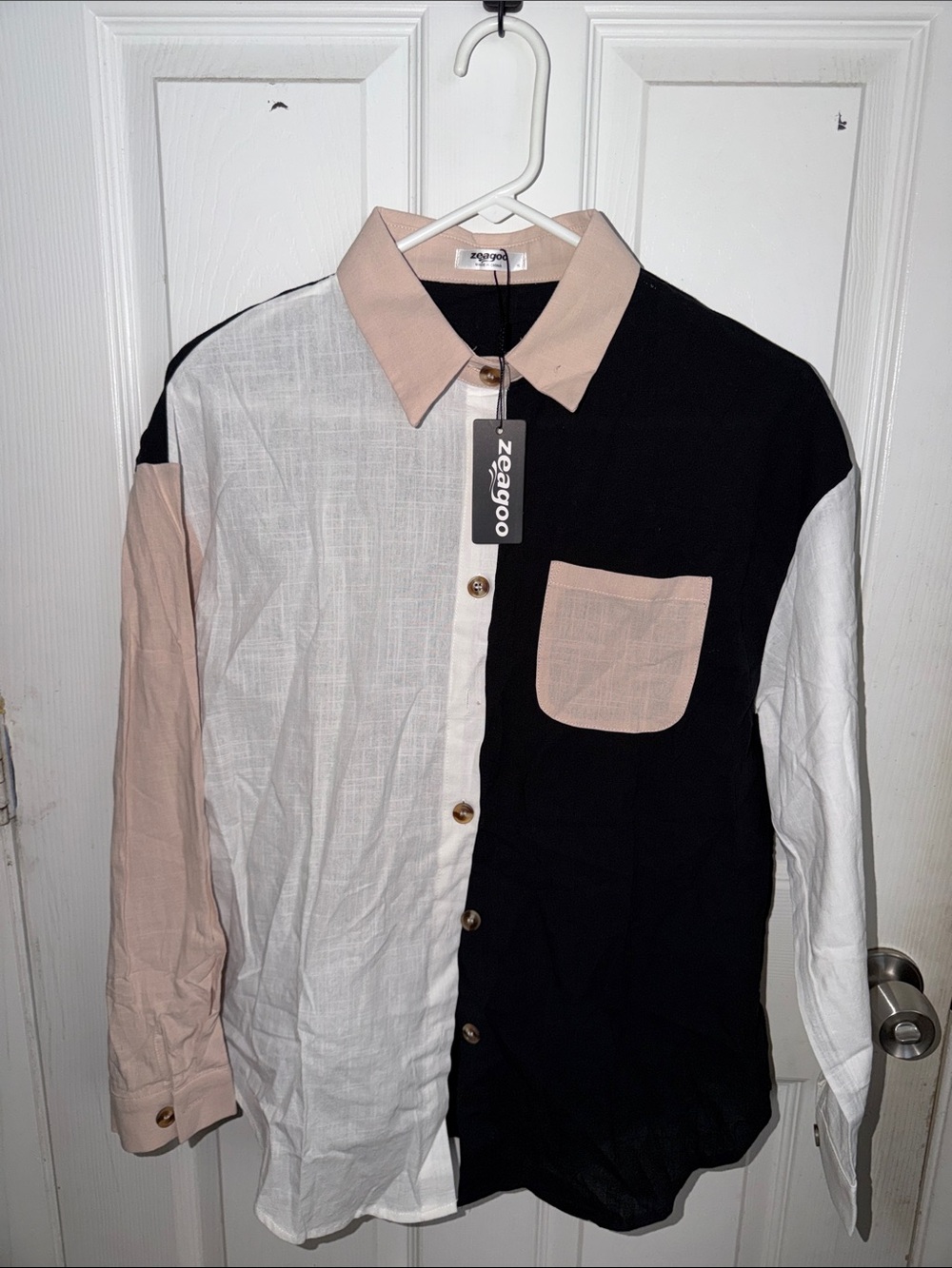 Men Colorblock Button-Up Shirt in Black, White & Blush